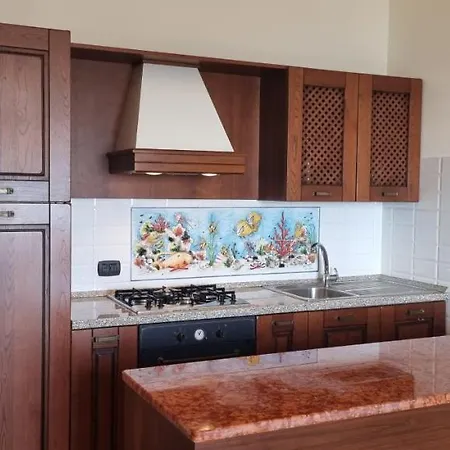 Vero Fronte Mare Apartamento *